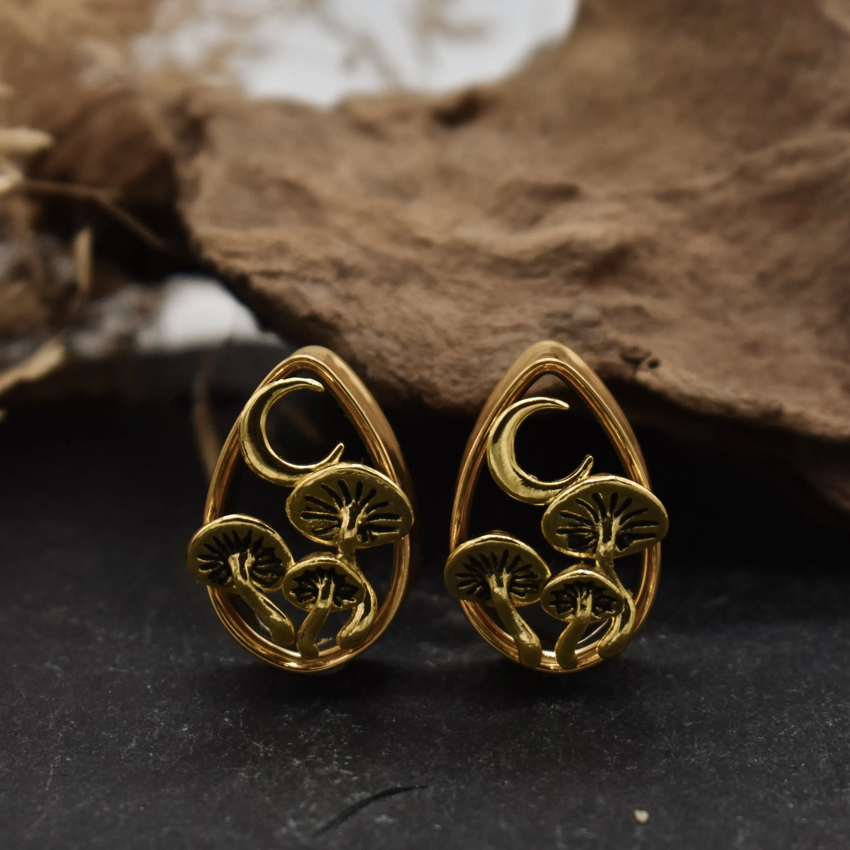 Golden Mushroom Teardrop Tunnels