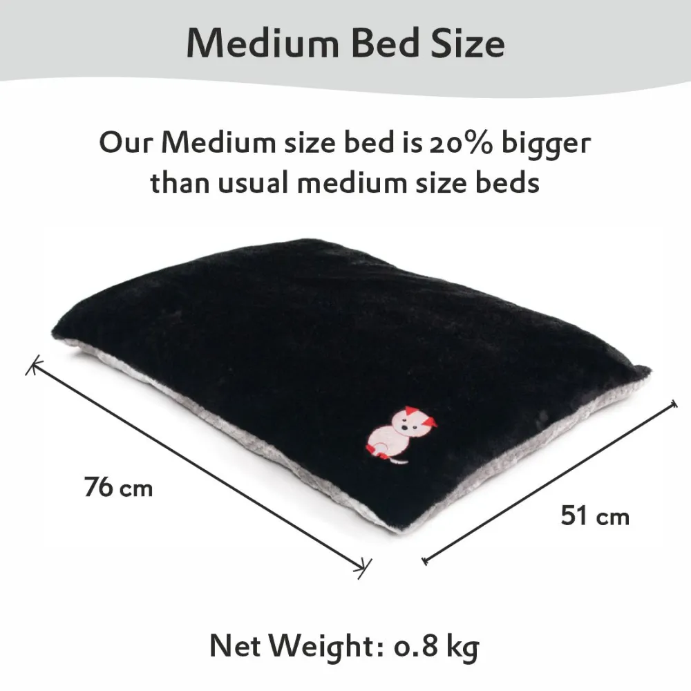 Petter World Luxury Reversible Chopped Foamed Pillow Bed with Soft Fur for Dogs (Jet Black)